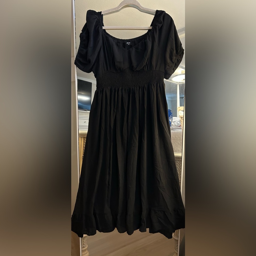 NEW Plus Size V Neck Short Sleeve Smocked Elastic Waist Ruffle Hem Maxi Dress 1X